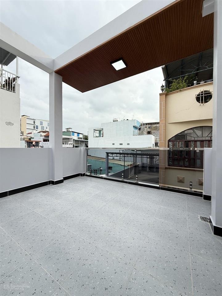 Nhà đẹp an bình, p.5, q.5, dt 3,3 x 8,5m, 4 tầng, giá 5 tỷ 99.