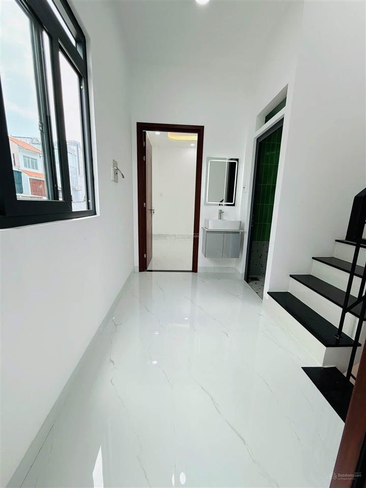 Nhà đẹp an bình, p.5, q.5, dt 3,3 x 8,5m, 4 tầng, giá 5 tỷ 99.