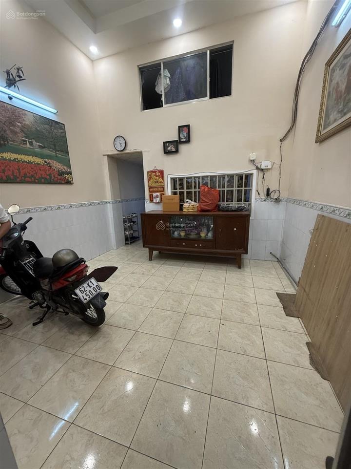 Trần hưng đạo, p.1, q.5, dt 4 x 14m, 5 tầng, giá 8 tỷ 99.