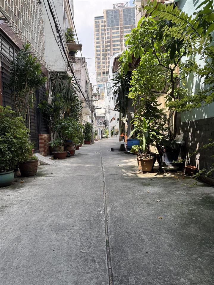 Trần hưng đạo, p.1, q.5, dt 4 x 14m, 5 tầng, giá 8 tỷ 99.