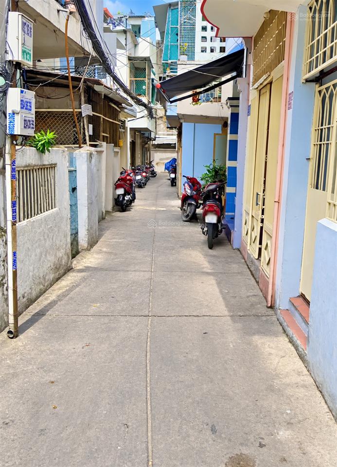 Nhà mới đẹp trần phú, p.9, q.5, dt 23m2, 2 tầng, giá 4 tỷ 3.