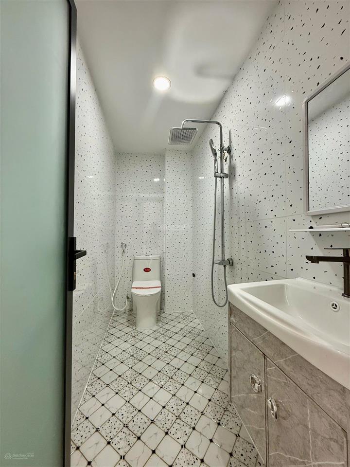 Mặt tiền kinh doanh bùi điền, phường 4, quận 8, dt 3,5 x 12m, nở 4,1m, 4 tầng, giá 9 tỷ 250.