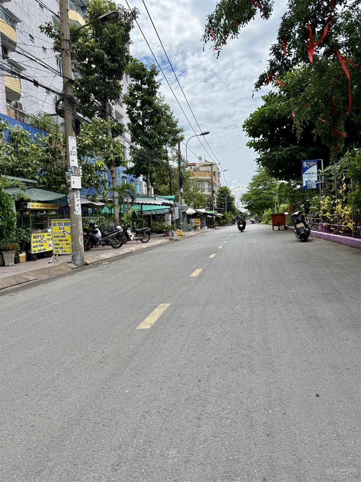 Mặt tiền kinh doanh chung cư ba tơ, q.8, dt 4 x 11m, 1 trệt 1 lầu mới, giảm 500 triệu còn 3 tỷ 8.