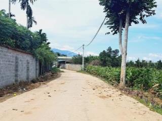 Cần bán lô góc vuông đẹp 2018m2, 400m2 thổ cư, tại thôn 9 xã ba trại cũ nay là xã suối hai