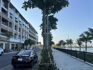 Bán shophous 5 tầng mặt sông đối biệt thự suneva ngang 5 dài 21m