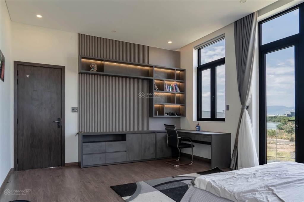 Cho thuê villa 2 mặt tiền siêu phẩm cực đẹp