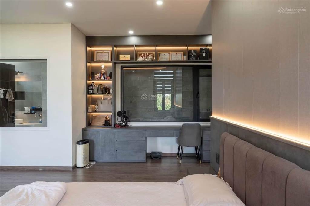 Cho thuê villa 2 mặt tiền siêu phẩm cực đẹp