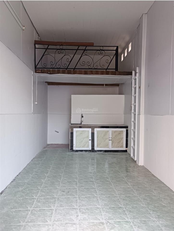 Cho thuê kiốt mặt bằng kinh doanh rạch giá  giá rẻ 3 tr/tháng (có gác, toilet riêng)