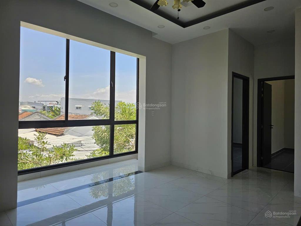 Bán nhà 3 tầng,2 mặt tiền gần chợ ga,đường oto,phường tây nha trang.