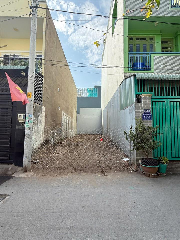 Bán lô đất ngay ngã 3 lo lu lã xuân oai