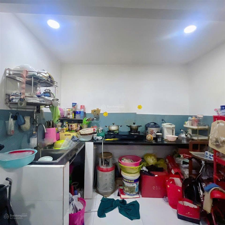 Chính chủ bán nhà hẻm 439// đoàn văn bơ q4 (phường xóm chiếu) gần trung tâm q1
