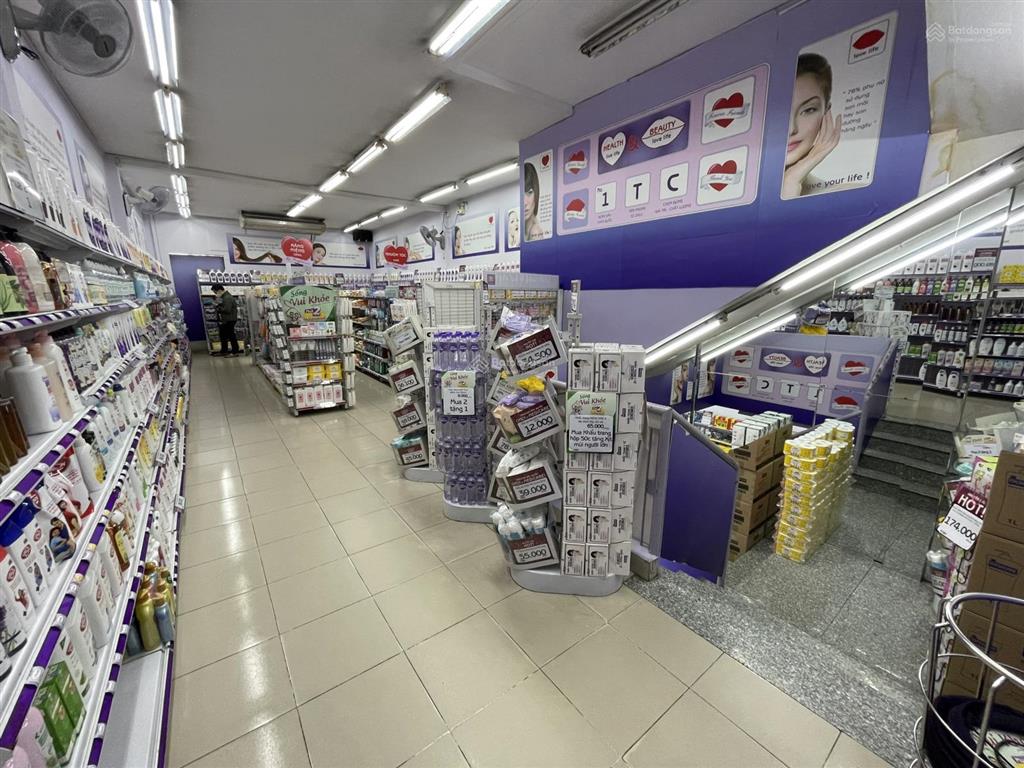 Mặt tiền 60 bạch đằng, 55tr/tháng, 110m2