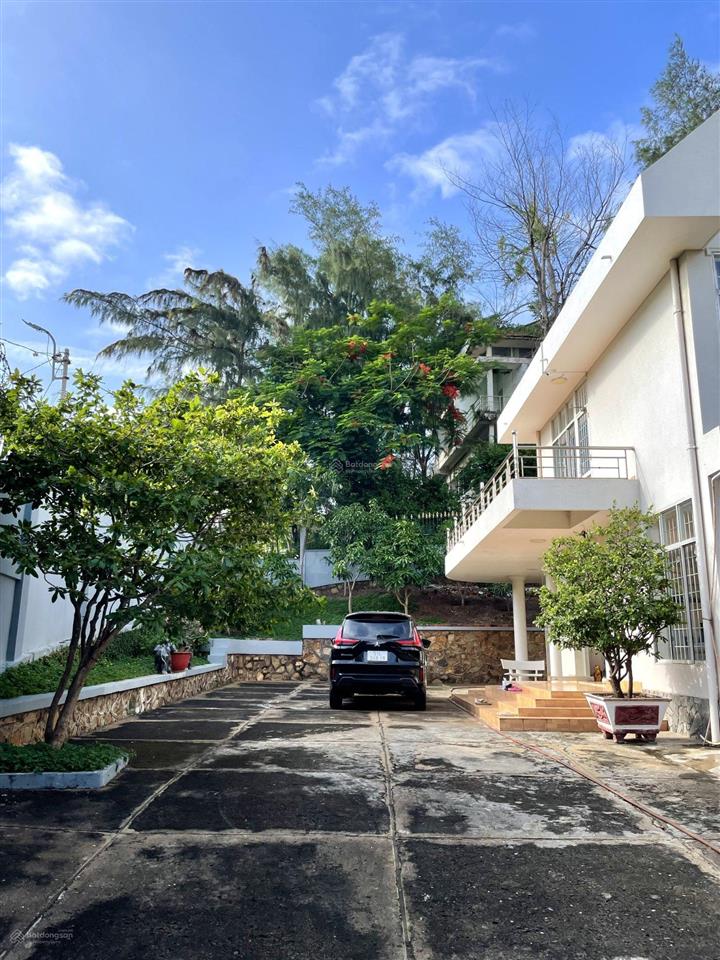 Villa vũng tàu, 24 đào duy từ, 45tr/tháng, 700m2 (đồi ngọc tước)