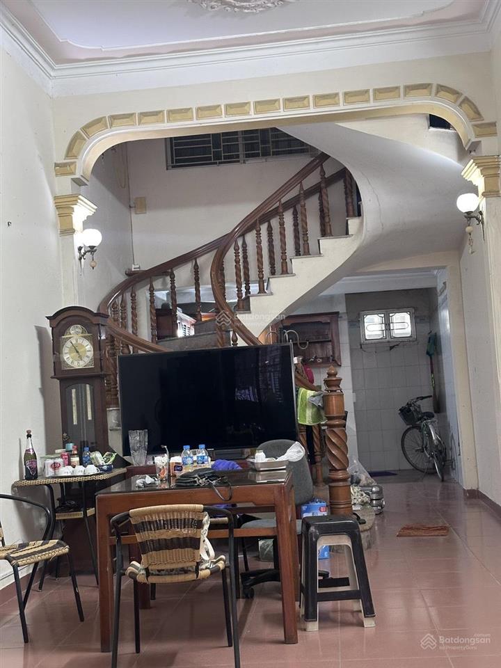 Cho thuê nhà riêng tại ngõ 226, lê lai, 70m2, giá cực chất 7 triệu vnd