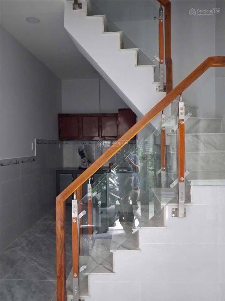 Bán nhà hẻm xe hơi bùi văn ba quận 7