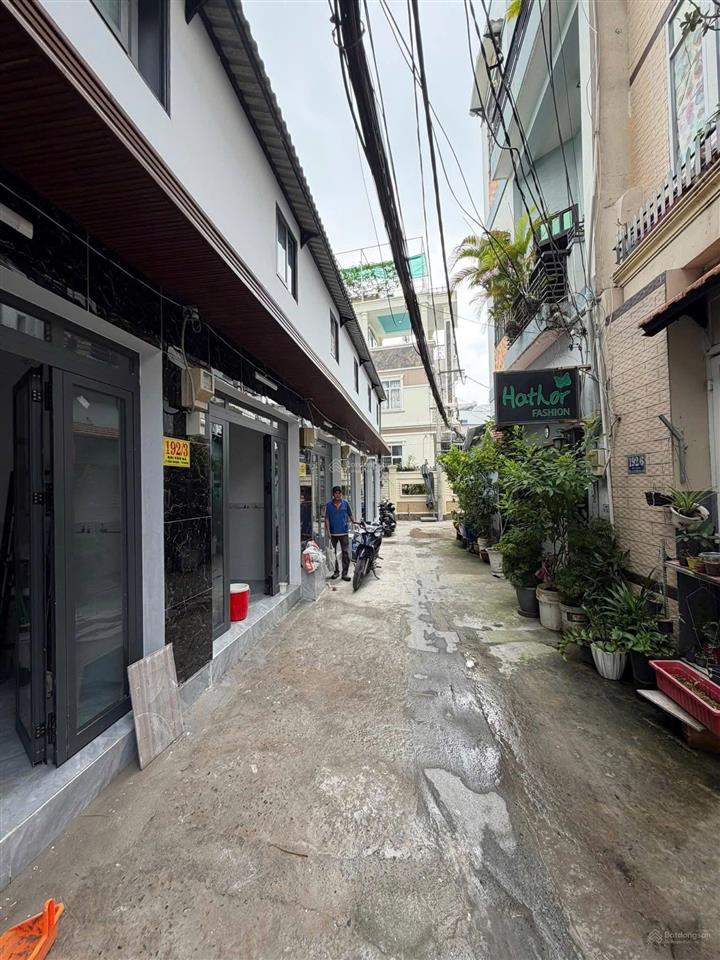 Bán nhà hẻm xe hơi bùi văn ba quận 7