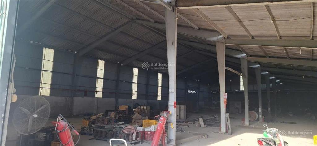 Cho thuê xưởng 2000m2 tại quận 8, giá 120tr/tháng