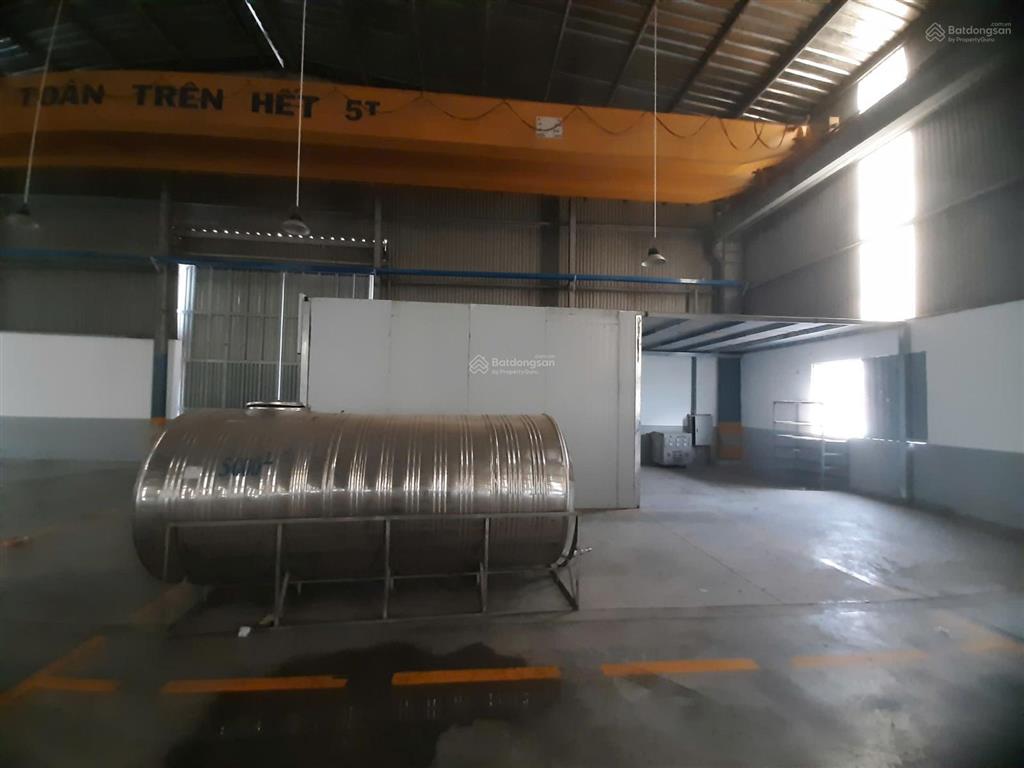 Cho thuê kho xưởng lớn 2000m2 giá 143.610,5đ/m², hạ tầng đầy đủ