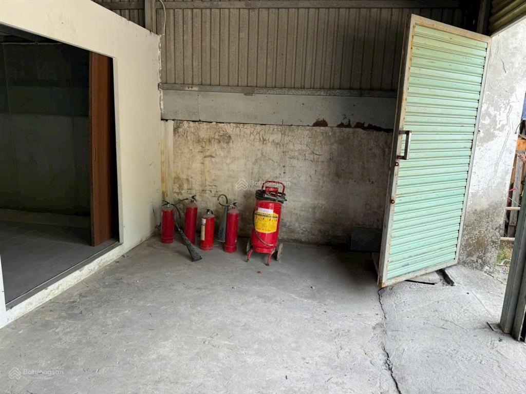 Cho thuê kho xưởng bình chánh 600m² tại lê minh xuân  giá tốt