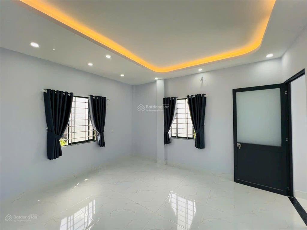 Nhà đẹp vào ở ngay nội thất đầy đủ. tiện ích xung quanh