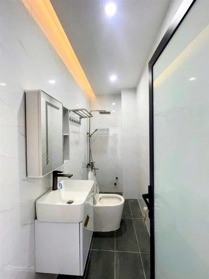 Bán nhà mới hoàn thiện vô ở liền quận 7