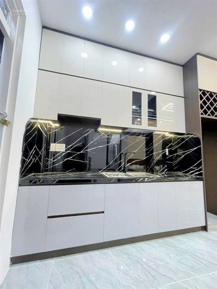 Bán nhà mới hoàn thiện vô ở liền quận 7