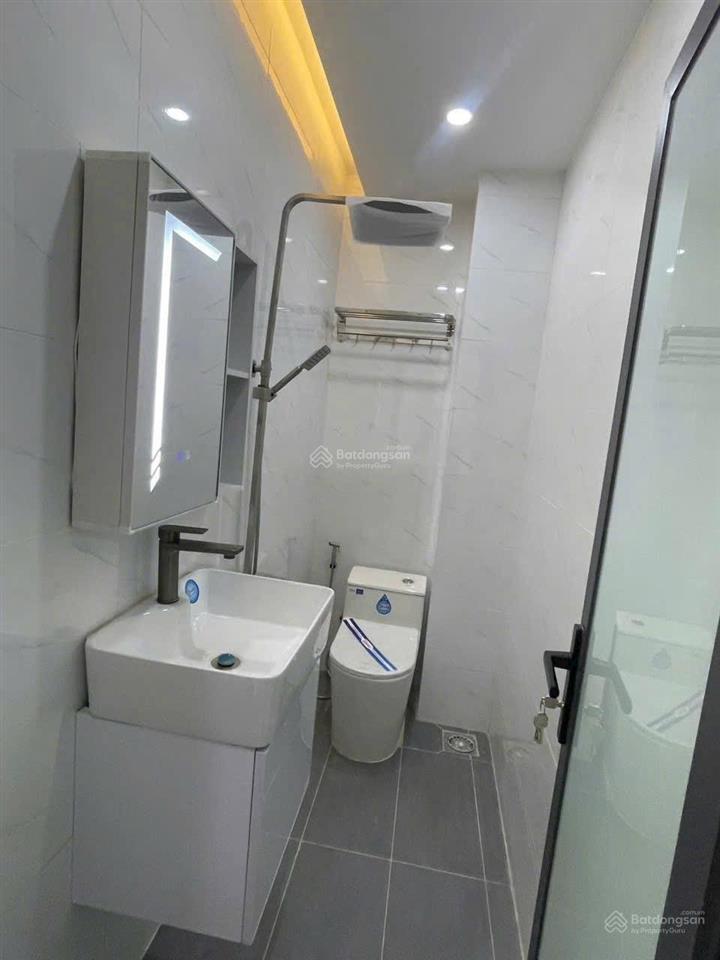 Bán nhà mới hoàn thiện vô ở liền quận 7