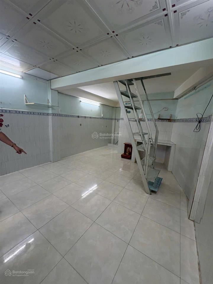 Bán nhà hẻm lê văn lương kế bên lottemart quận 7