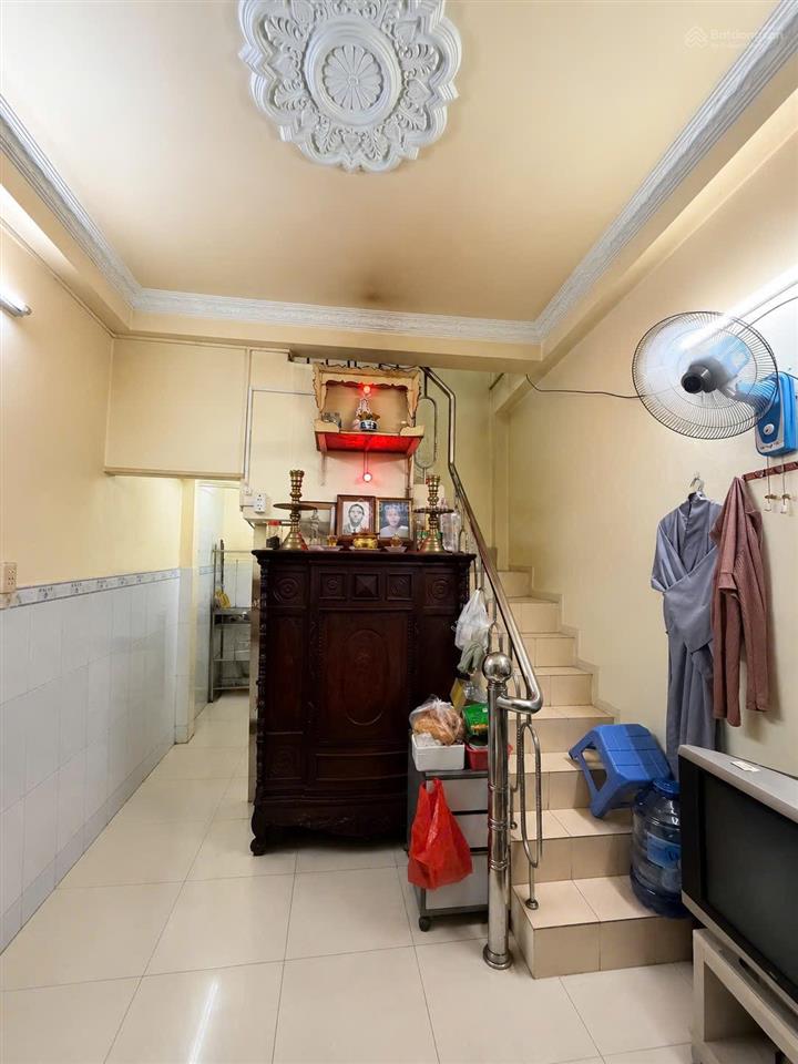 Bán nhà sổ riêng 793 trần xuân soạn quận 7