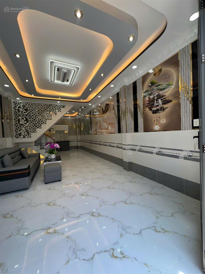 Bán nhà riêng tại 96 đào tông nguyên, 2,3 tỷ, 40m2 đẹp nhiều tiện ích