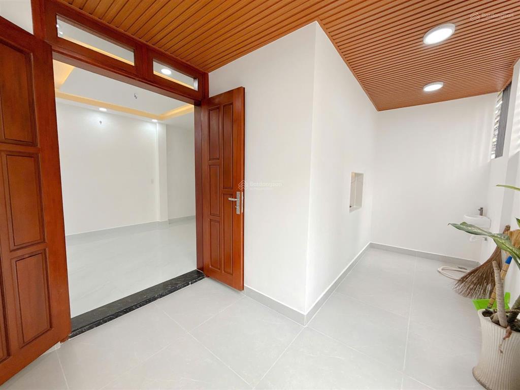 Nhà đẹp vị trí . gần siêu thị lotte. thuận tiện di chuyển các quận trung tâm