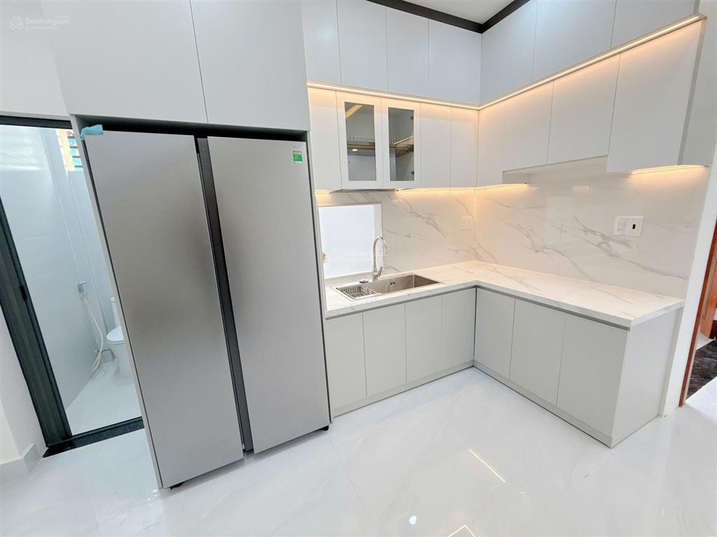 Nhà đẹp vị trí . gần siêu thị lotte. thuận tiện di chuyển các quận trung tâm