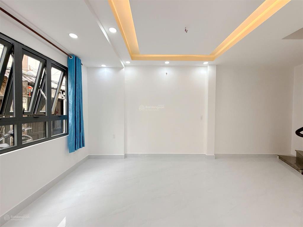 Nhà đẹp vị trí . gần siêu thị lotte. thuận tiện di chuyển các quận trung tâm