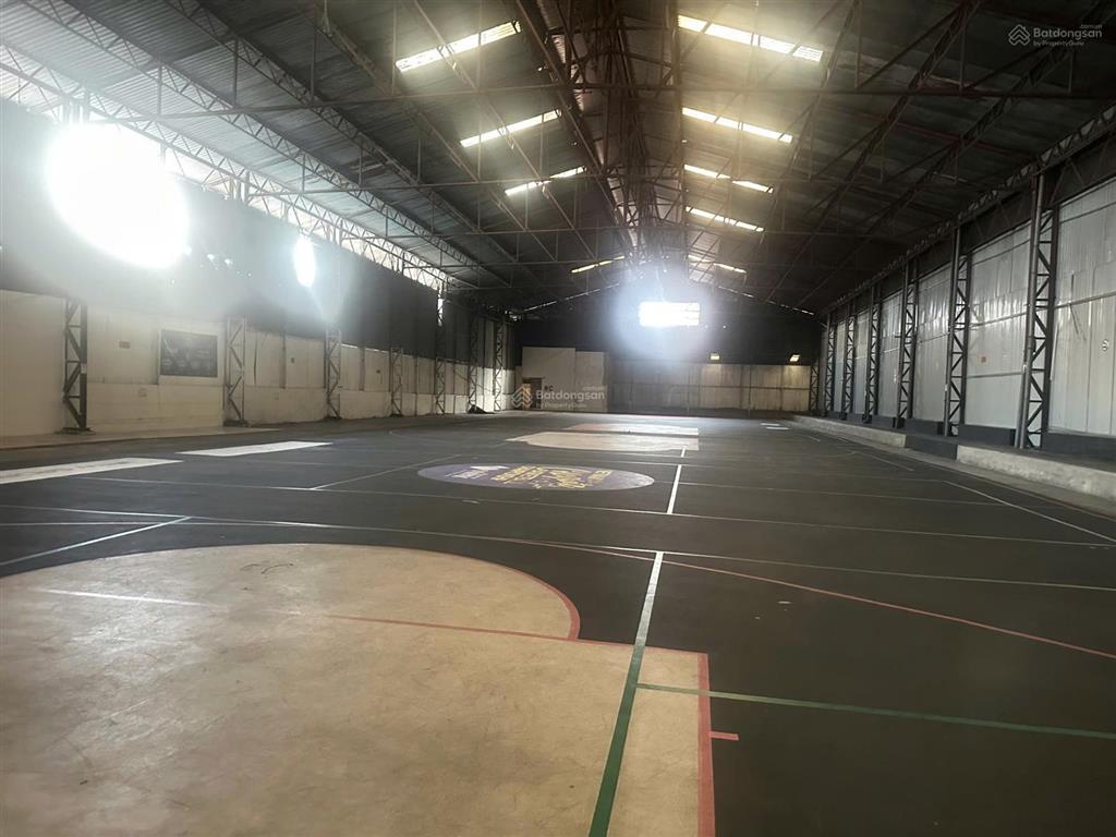 Cho thuê kho xưởng 1.300m2 tại phường phú định, hcm. đường container, có pccc