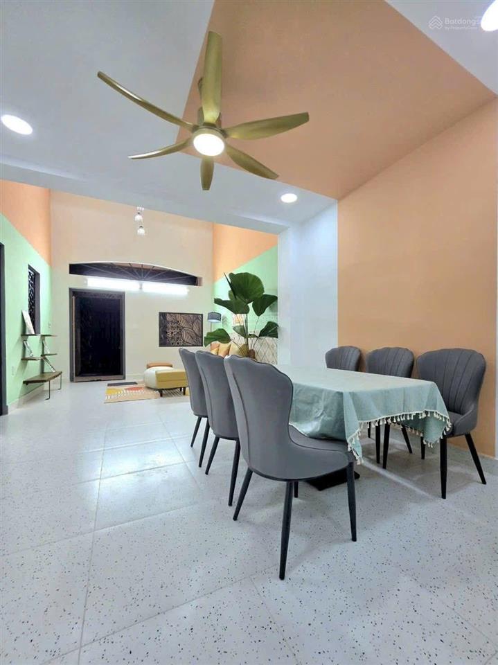 Nhà đẹp rộng vào ở ngay. giá còn thương lượng