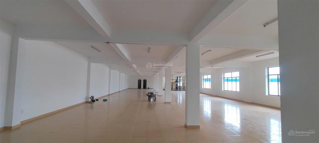 Cho thuê kho 1.000m² tại khu công nghiệp cát lái, quận 2, giá 80 nghìn/m2, có pccc