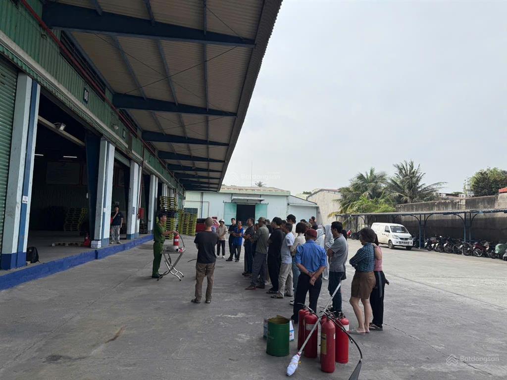Cho thuê kho dịch vụ và tự quản 2000m2 tại quốc lộ 1a, phường thạnh xuân, quận 12, tp. hcm