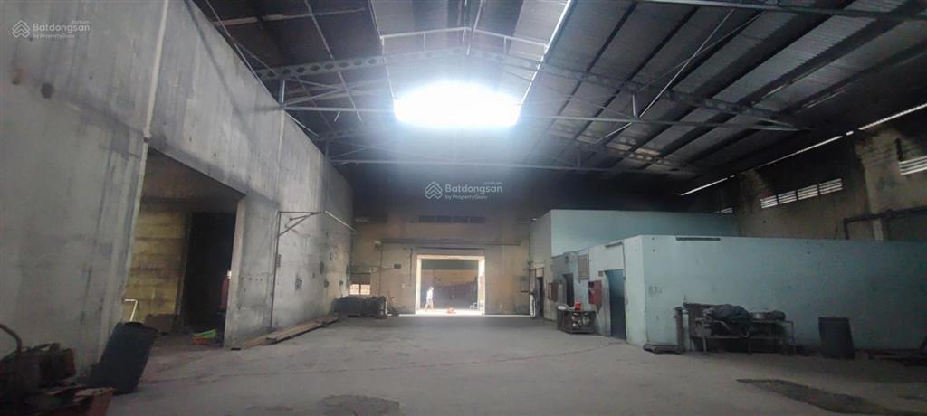 Cho thuê kho xưởng 1100m2 tại quốc lộ 50, phường hưng long tphcm