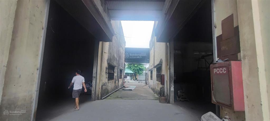 Cho thuê kho xưởng 1100m2 tại quốc lộ 50, phường hưng long tphcm