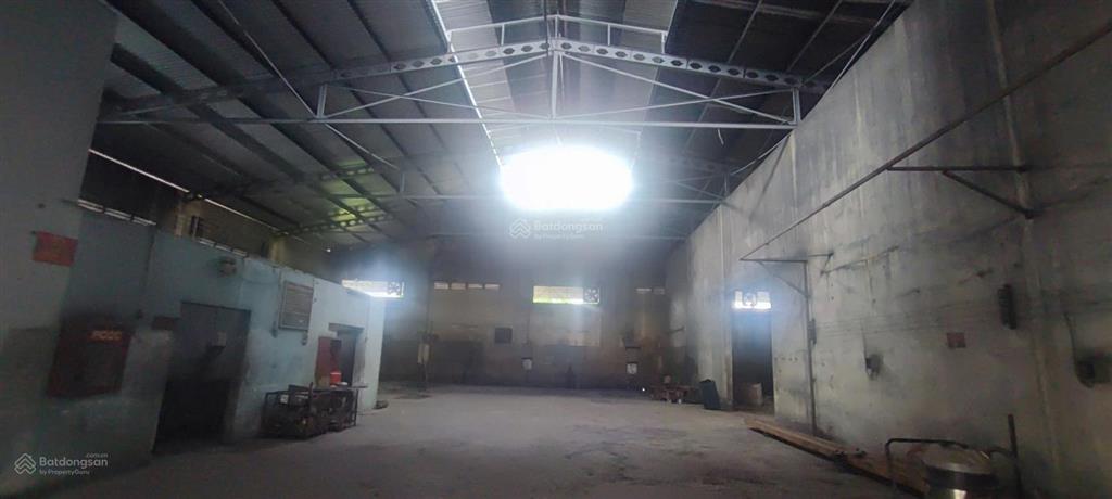 Cho thuê kho xưởng 1100m2 tại quốc lộ 50, phường hưng long tphcm