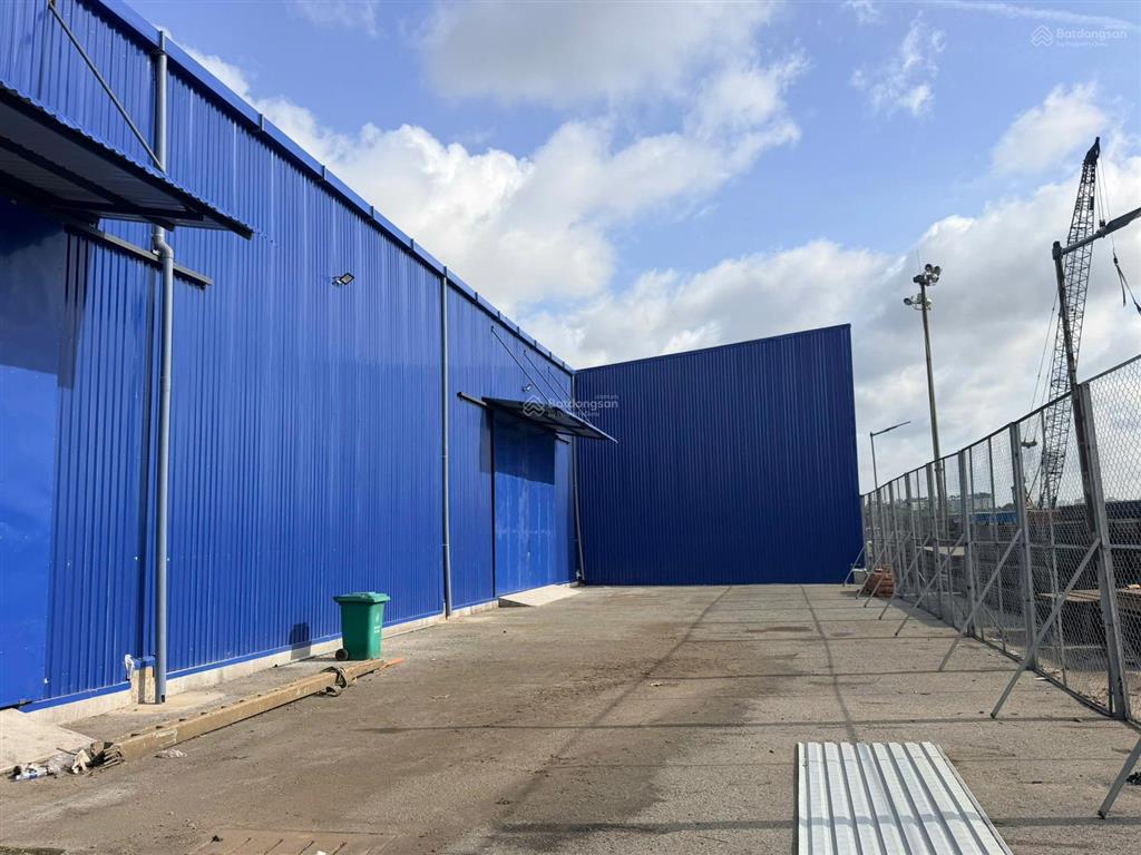 Cho thuê kho 2400m2 tại phường tân thuận, quận 7, tp.hcm