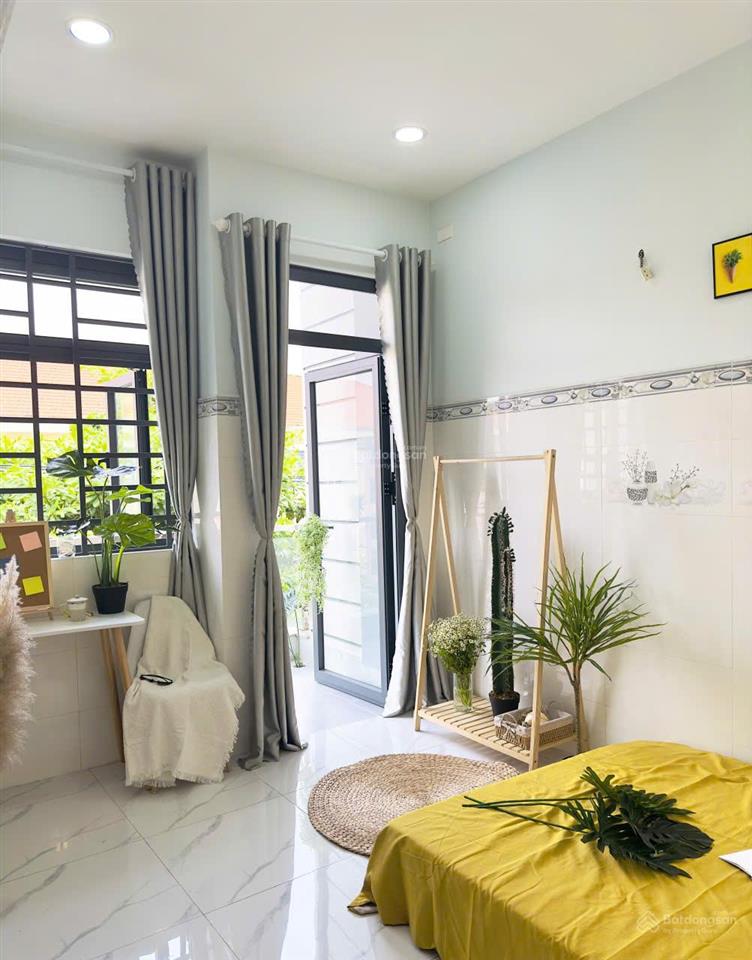 Studio siêu chill, ban công rộng rãi tại hẻm 62 lâm văn bền  chỉ 5.5 triệu! trống sẵn dọn vào ngay