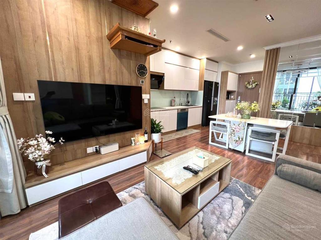 Cho thuê căn hộ đẹp vinhomes green bay view hồ giá chỉ 15tr
