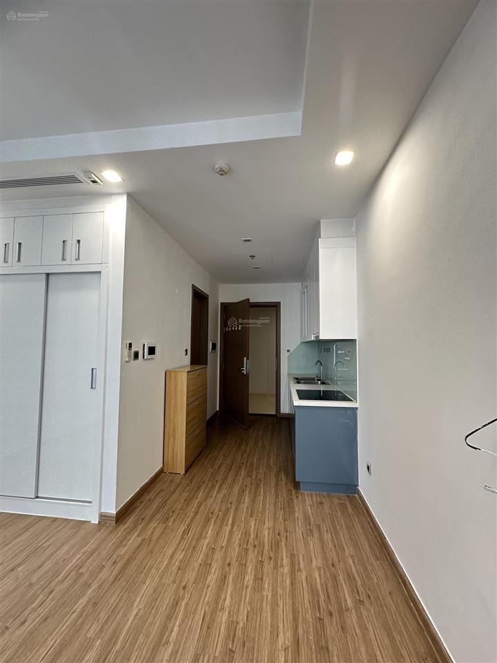Cho thuê căn hộ đẹp vinhomes green bay view hồ giá chỉ 15tr