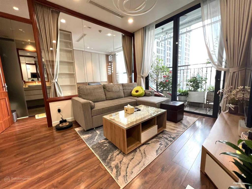 Cho thuê căn hộ đẹp vinhomes green bay view hồ giá chỉ 15tr