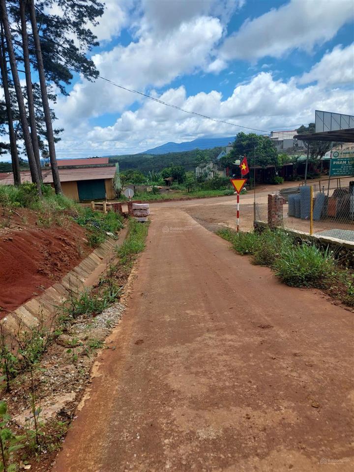 Lô đất thổ cư 331m2 giá rẻ nhất khu vực view đồi thông, đường bê tông, ngay nút xuống cao tốc