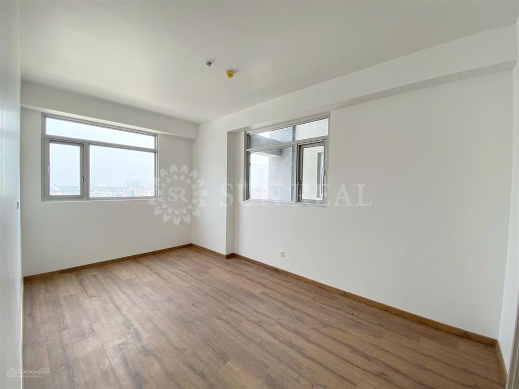 Cho thuê gấp paris hoàng kim 3 phòng ngủ 2 toilet chỉ 16 triệu