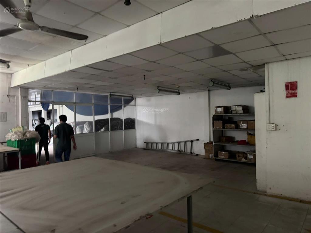 Bán xưởng dầu tiếng 53000 m2 đất. có 13000 skc có xưởng 3000 m2 văn phòng tường rào trạm điện