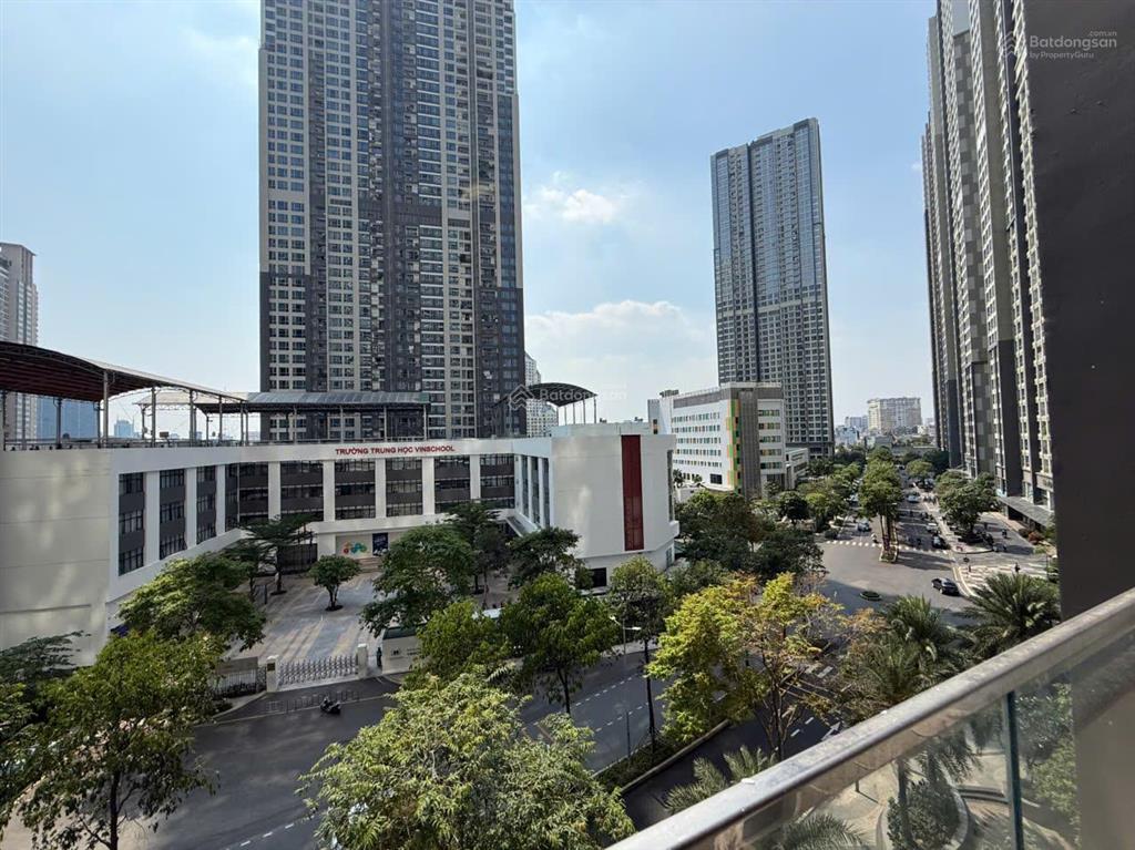 Chủ cần tiền bán gấp 2pn giá 9,3 tỷ (giảm giá 600tr) vinhomes central park giá tốt