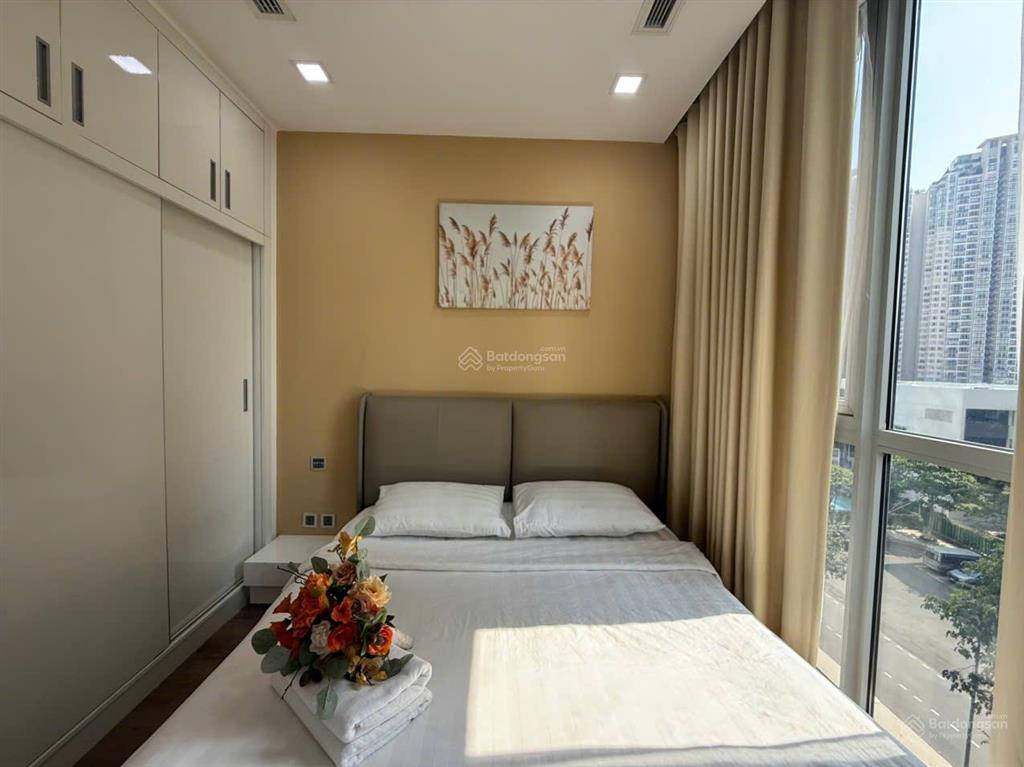 Chủ cần tiền bán gấp 2pn giá 9,3 tỷ (giảm giá 600tr) vinhomes central park giá tốt